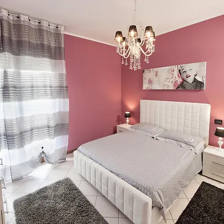 דירה Relais Garda קסטלנואובו דל גארדה